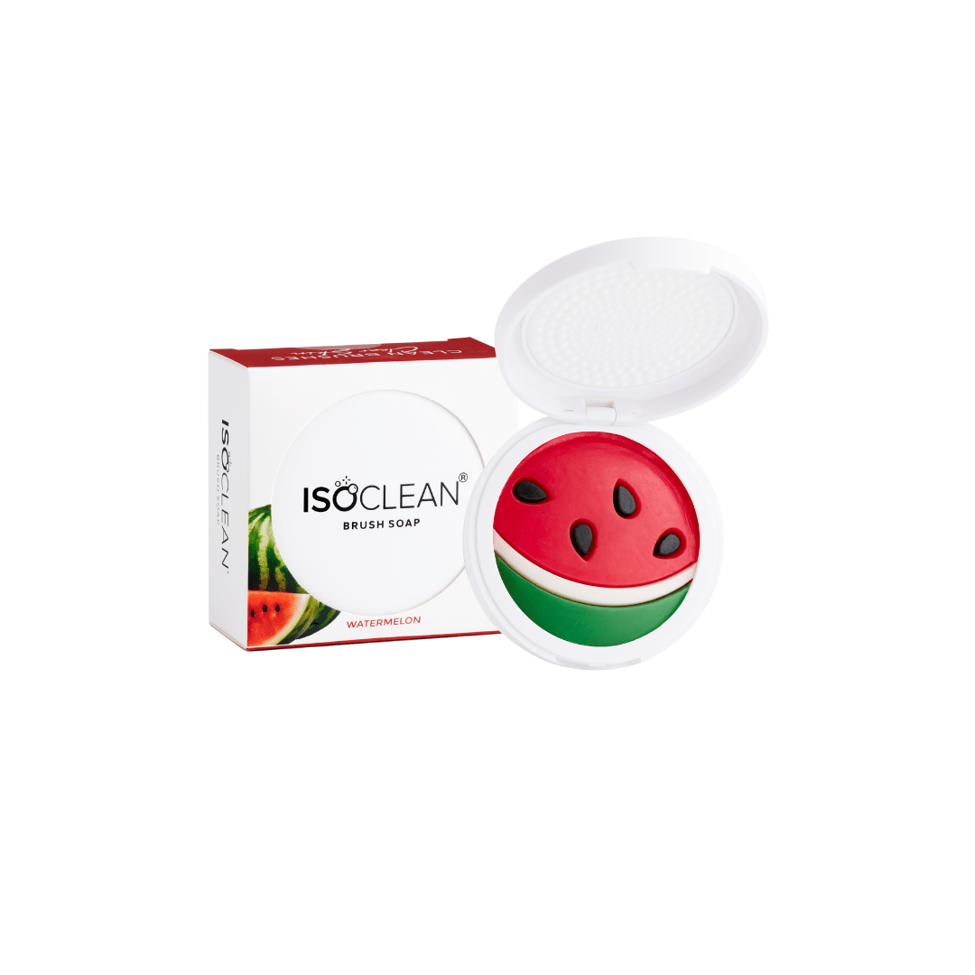 ISOCLEAN'S Scented makeup brush soap compact with scrubbing matt - ISOCLEAN