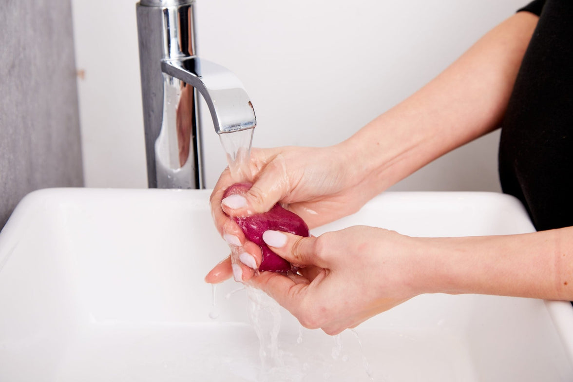 ISOCLEAN Cosmetic Sponge Cleaner - iso-clean-uk